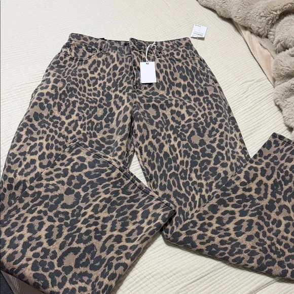 Good American Leopard Print Wide Leg Pants - Tan & Black - Picture 6 of 8